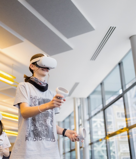 Media Lab and VR-045