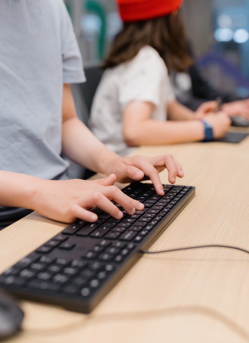 Media Lab and VR-023